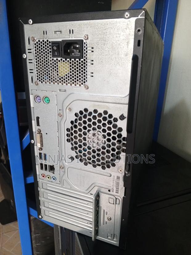 Desktop Computer Fujitsu Esprimo P557/E85+ 8GB Intel Core I5 HDD 500GB · Photo 1