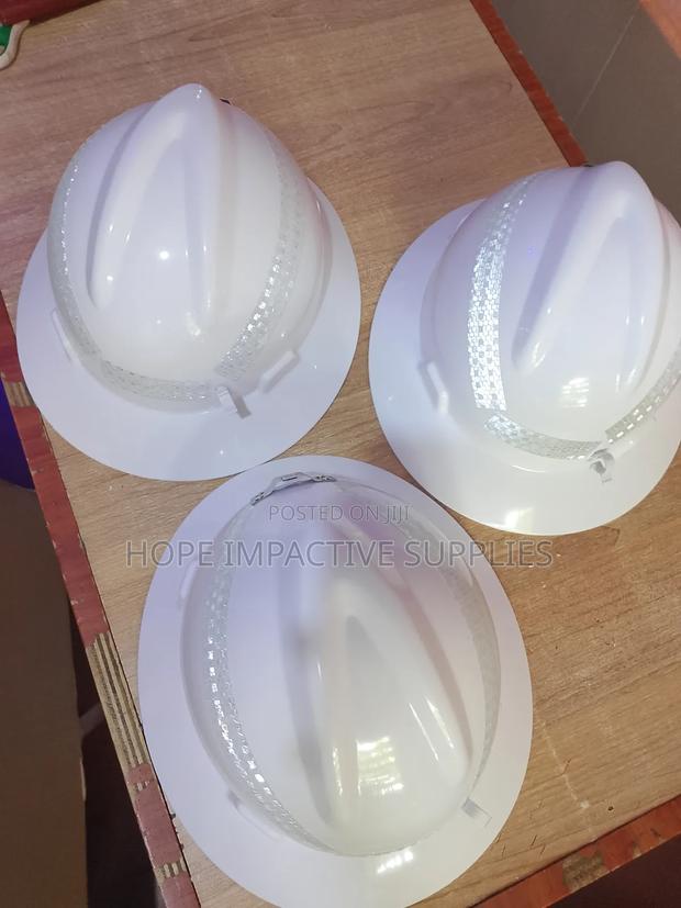 Underground Mining Helmet With Reflectors. · Photo 4