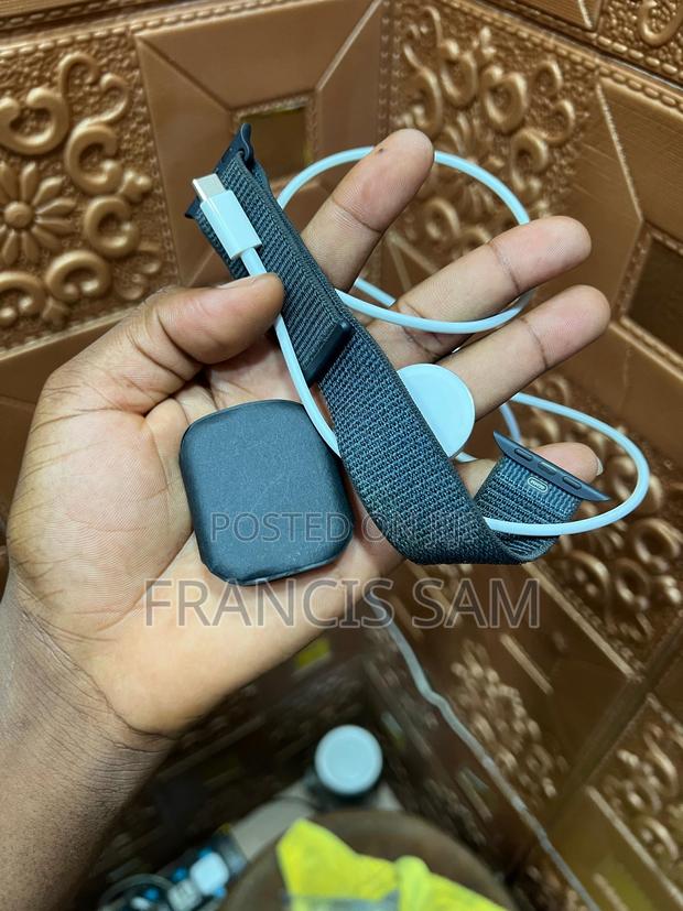 Apple Watch Series 10 46mm · Photo 1
