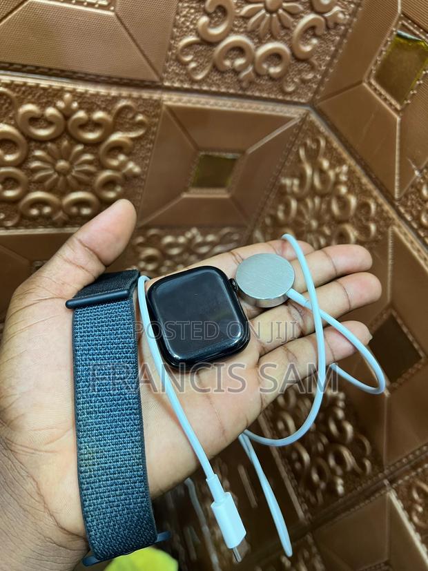 Apple Watch Series 10 46mm · Photo 4