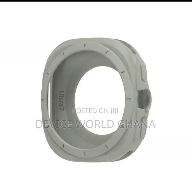 Silicone Bumper Case for Samsung Watch 8 Ultra and 7 Ultra 47mm · Photo 4