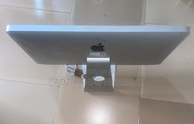 Apple Led Cinema Display (24inches) · Photo 4