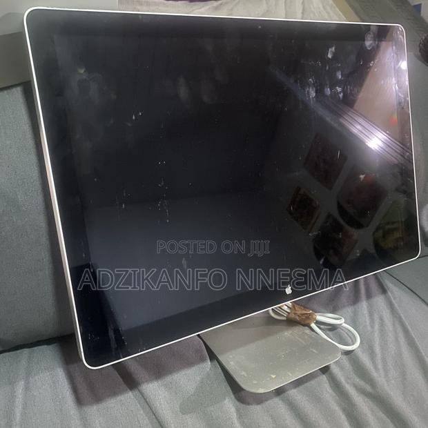 Apple Led Cinema Display (24inches) · Photo 3