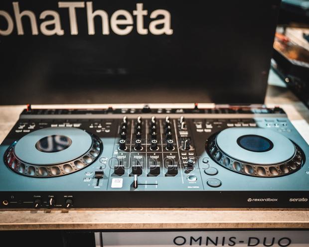 Alphatheta Ddj-grv6 4-channel Dj Controller · Photo 2