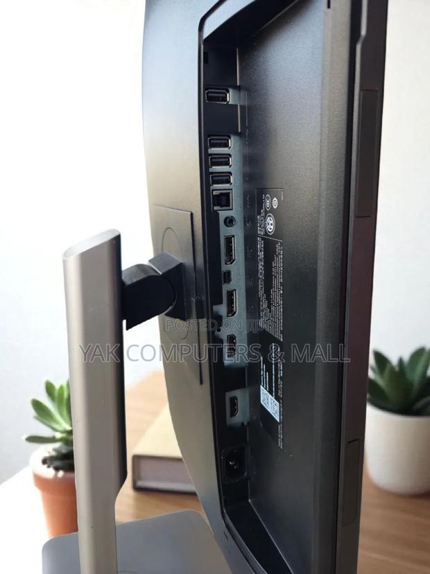 Dell 24 Inch Ultra Sharp FHD Bezeles Monitor 2hdmi,2dp,5usb · Photo 2