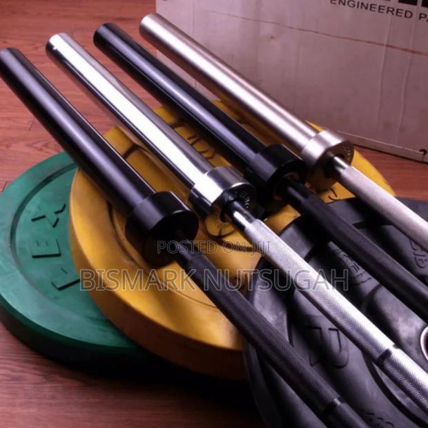 Olympic Barbell Weightlifting Bar · Photo 3