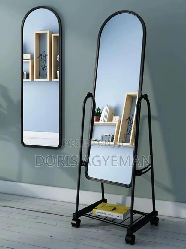 Dressing Mirror · Photo 2