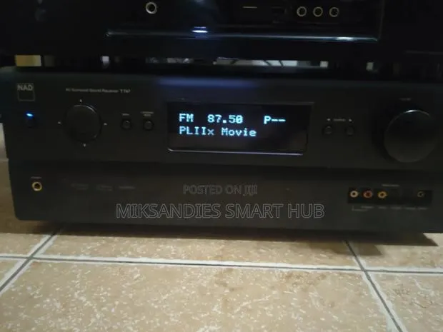 NAD T 747 Home Theater Amplifier · Photo 1