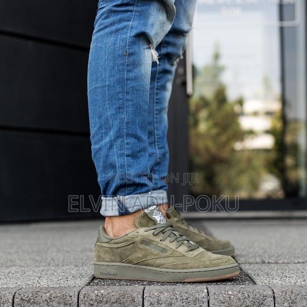 Reebok Classic Low “Olive Green” · Photo 2