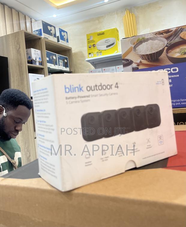 Purchase Authentic BlinkOutdoor 4 Wireless Security Cameras · Photo 1