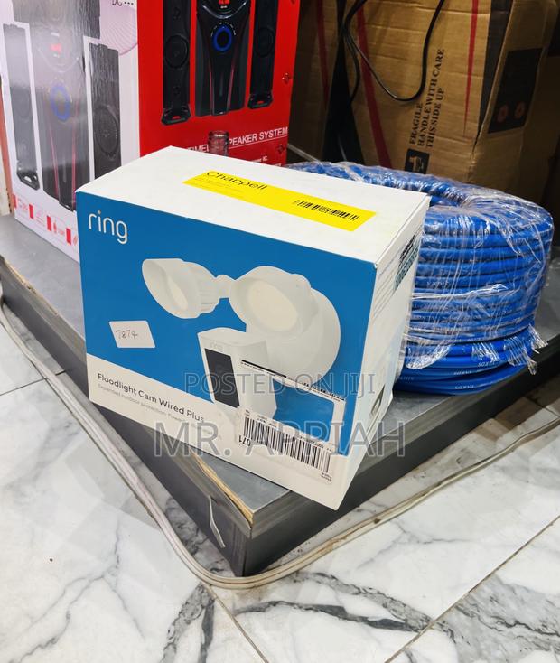 Choose Ring Floodlight Cam Wired Plus(1080p) · Photo 1