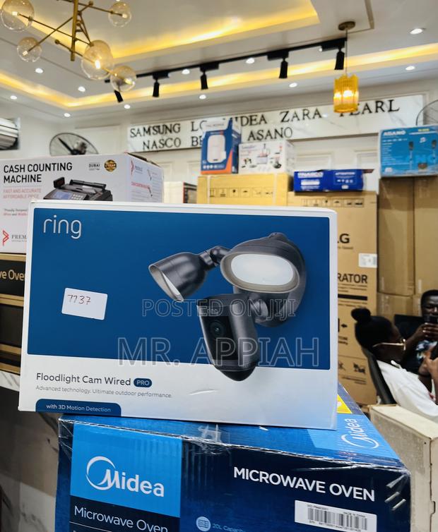 Awesome Ring Floodlight Cam Wired Pro(1080p)Black. · Photo 1
