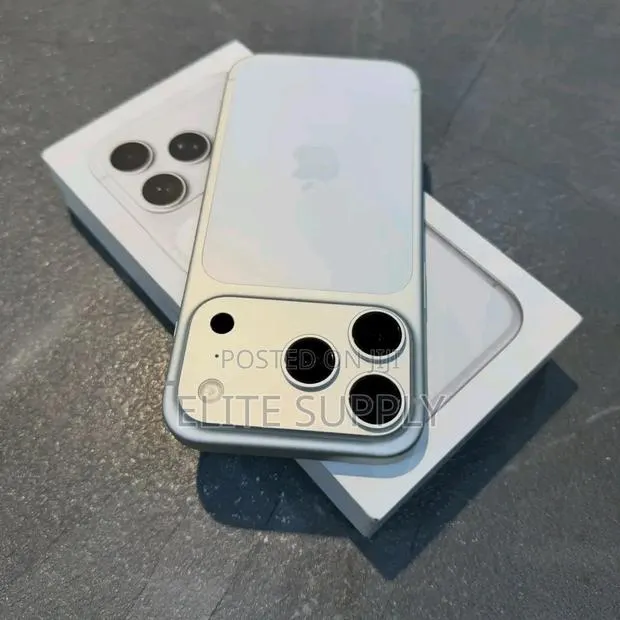 New Apple iPhone 17 Pro Max 512 GB Silver · Photo 1