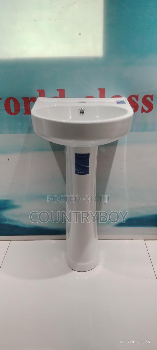 Wash Hand Basin · Photo 4