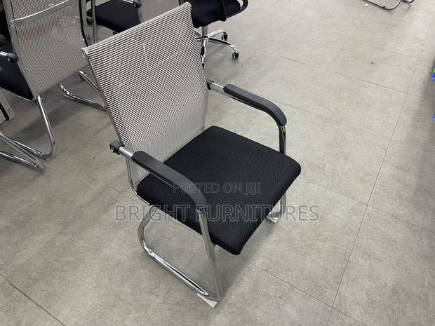 High Quality Conference/Office Chair · Photo 1