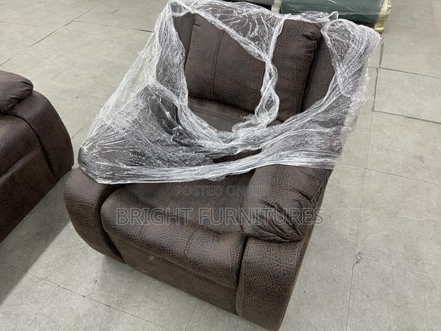 High Quality Leather Sofa Sets (3in1+2in1+1single) · Photo 5
