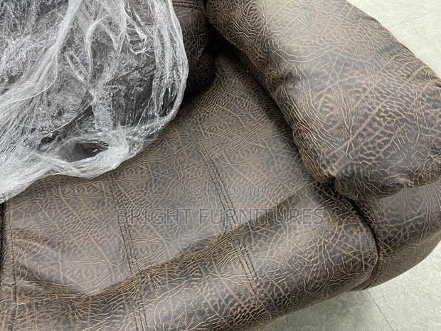 High Quality Leather Sofa Sets (3in1+2in1+1single) · Photo 6
