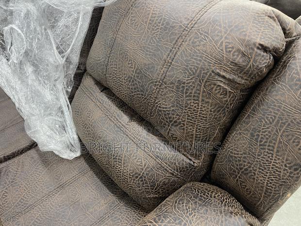 High Quality Leather Sofa Sets (3in1+2in1+1single) · Photo 7