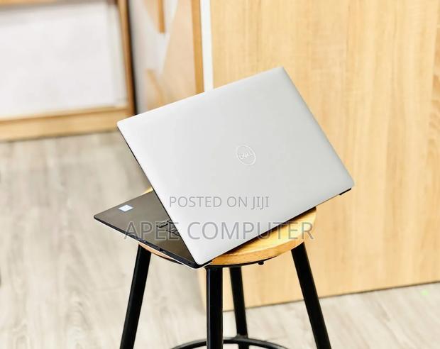 Laptop Dell Precision 5540 16GB Intel Core i9 SSD 512GB · Photo 3