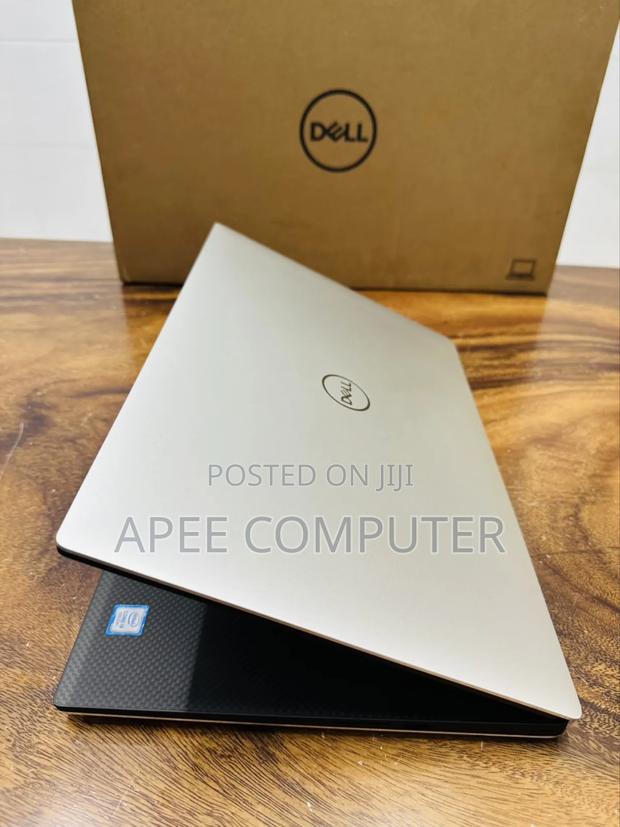 Laptop Dell Precision 5540 16GB Intel Core i9 SSD 512GB · Photo 5