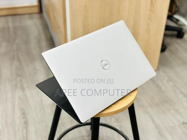 Laptop Dell Precision 5540 16GB Intel Core i9 SSD 512GB · Photo 4