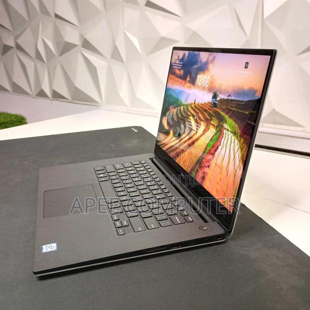Laptop Dell Precision 5540 16GB Intel Core i9 SSD 512GB · Photo 1