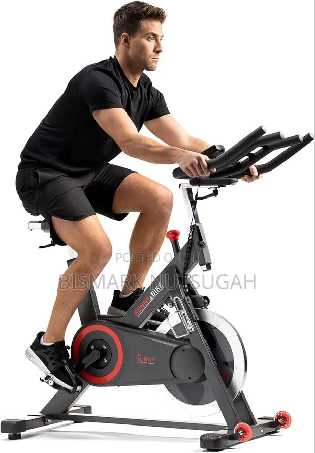 Indoor Exercise Spinning Bike · Photo 1