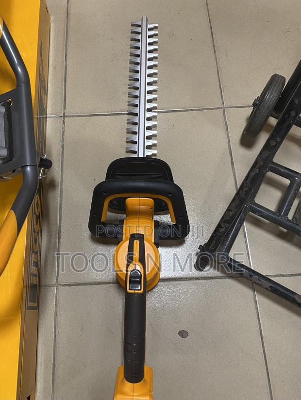 Ingco Cordless Hedge Trimmer (With 1 4.0ah Battery N Charger · Photo 1