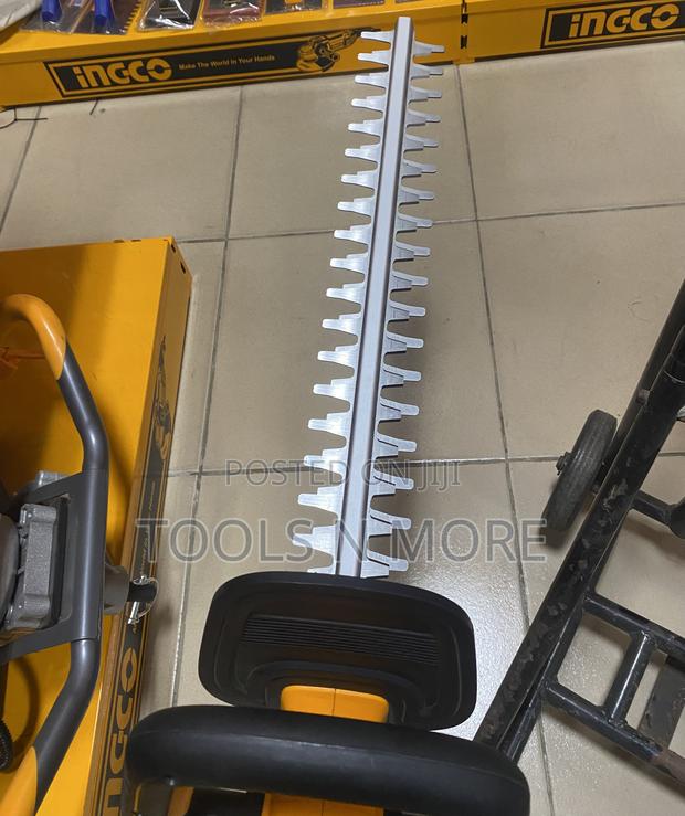 Ingco Cordless Hedge Trimmer (With 1 4.0ah Battery N Charger · Photo 3
