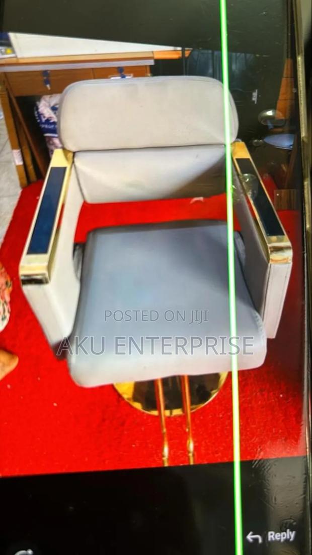 Leather Saloon Chair Gold Legs Adjustable · Photo 2