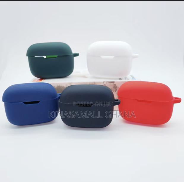 JBL T230nc Protective Case · Photo 3
