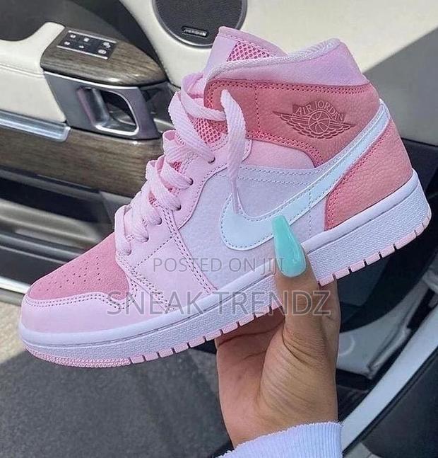 Air Jordan R1 Digital Pick · Photo 1