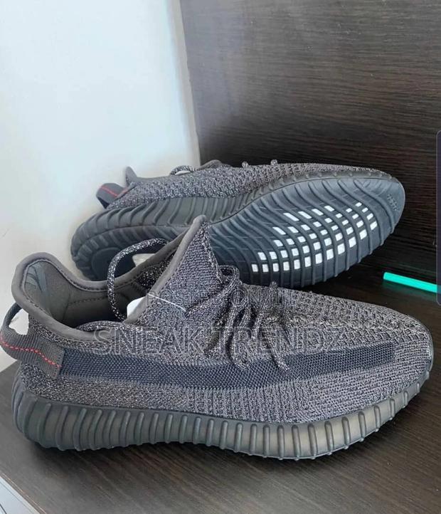 Original Yeezy Boost D Grey · Photo 3