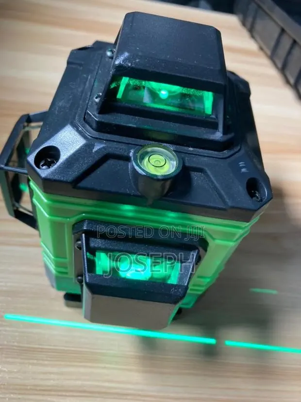 16 Lines Self Laser Level With Remote Control · Photo 1
