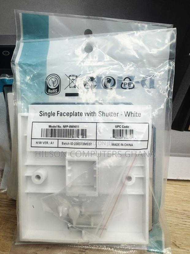 Dlink Single Uk Faceplate With Shutter · Photo 2