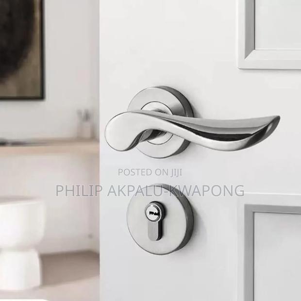Door Lock Wave Rosette · Photo 1