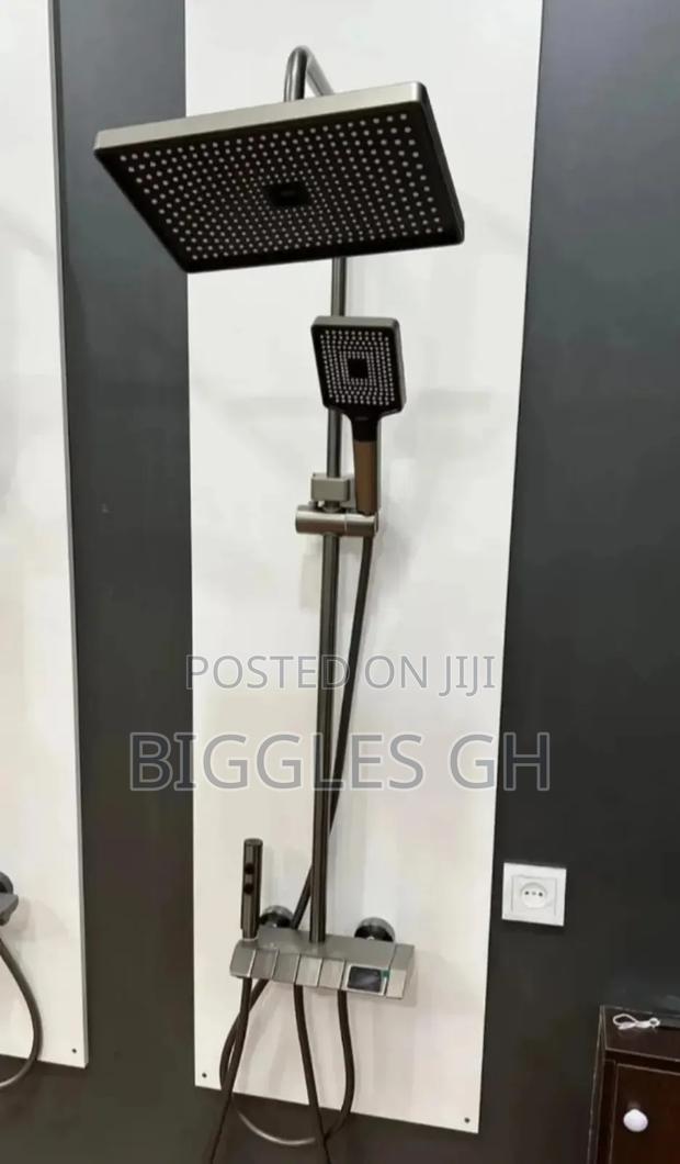 4in1 Temperature Display Shower · Photo 1