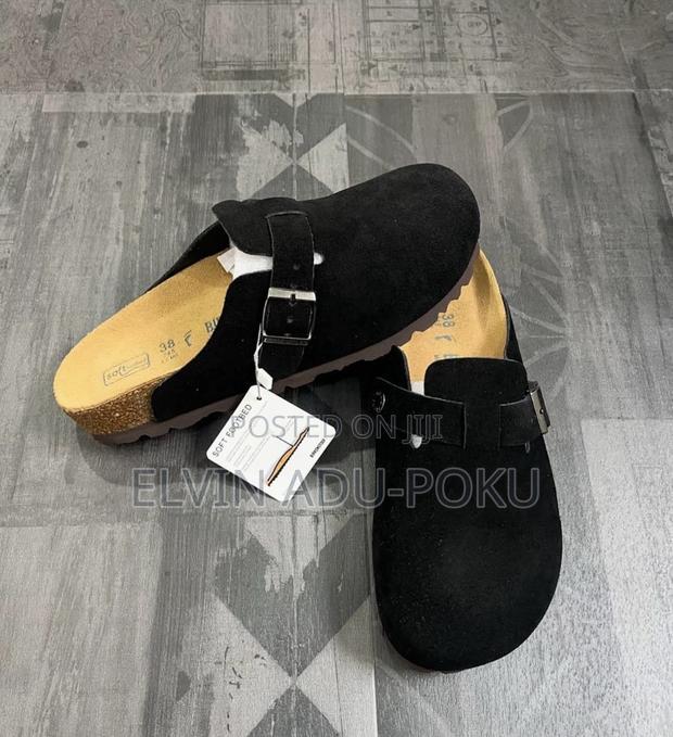 Soft Footbed Suede Leather Birkenstock - Black · Photo 1