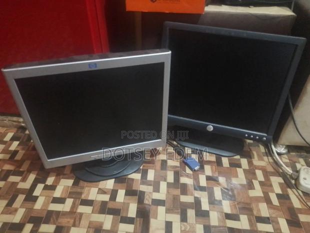 Dell 17 Inches Monitor · Photo 1