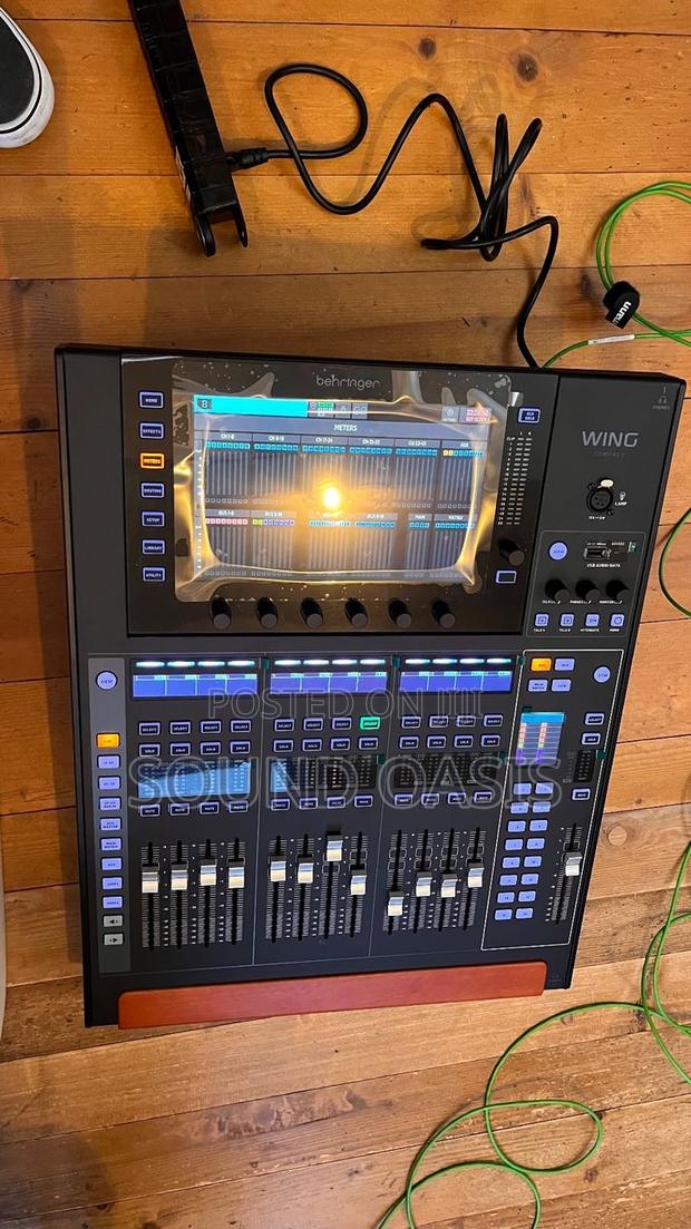 Behringer Wing Compact 48-Channel Digital Mixer · Photo 1