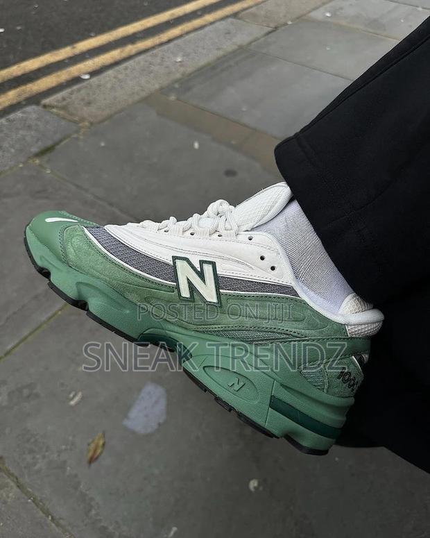 New Balance 1000 Green White Leather · Photo 3