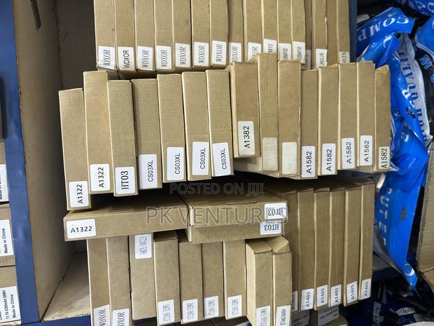 Internal Laptop Battery (From 280 to 400) · Photo 1
