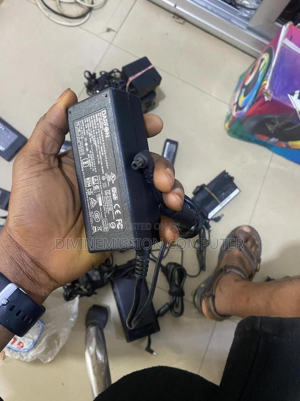 Darfon Adapter/Charger 5v—8a Model B44-50 · Photo 4