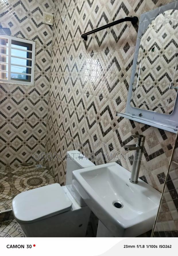 2bdrm Apartment in Amasaman 3 Junction, Pokuase for rent · Photo 4
