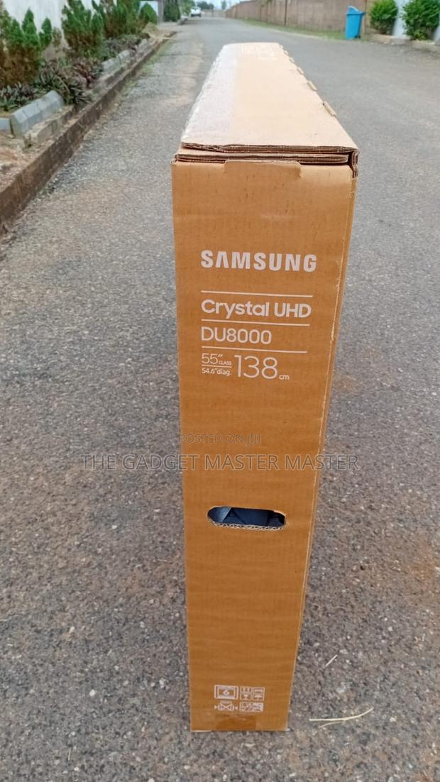 Samsung Du8000 55” · Photo 1