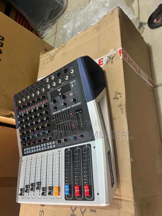 Soundcraft Kv-60 6-Channel Powered Mixer · Photo 3
