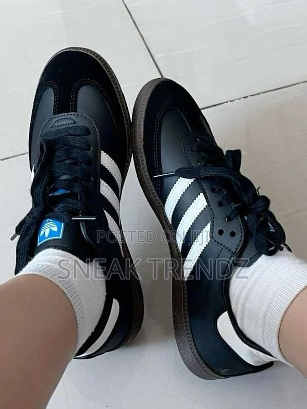 Adidas Samba Black Leather · Photo 3