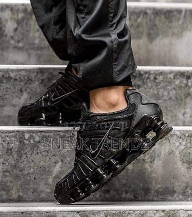Air Nike Shox Shine Black · Photo 2