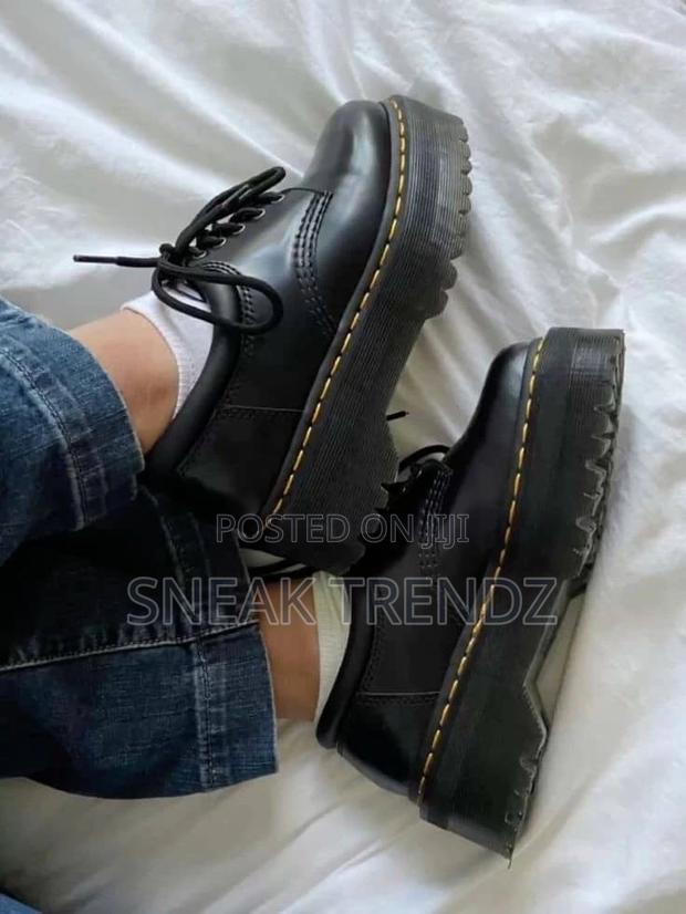 Dr Martens 1461 Black · Photo 3