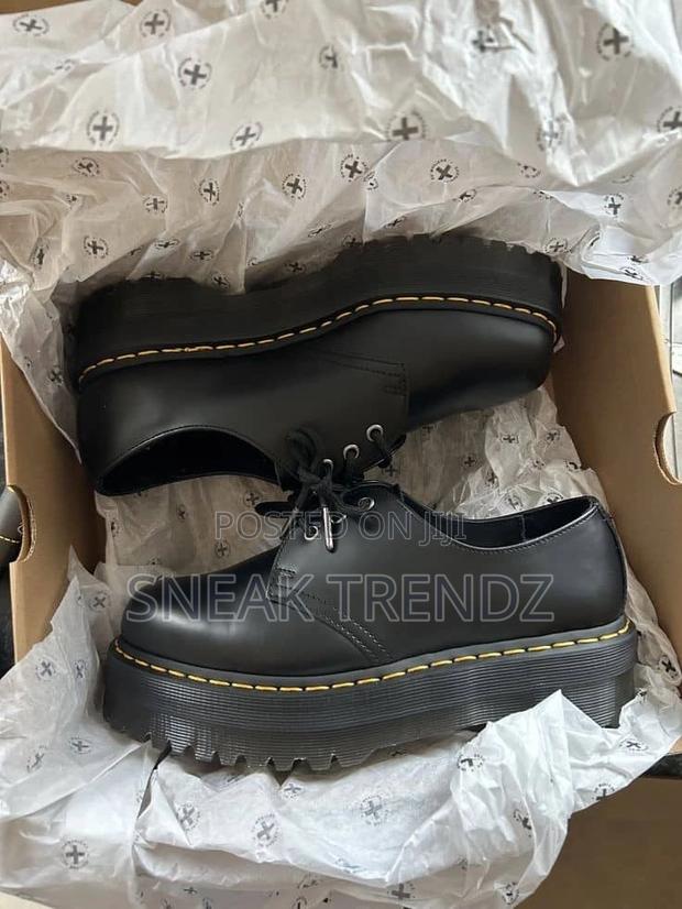 Dr Martens 1461 Black · Photo 2